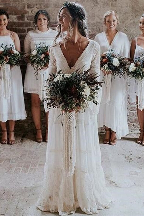 A-line V-neck Long Sleeves Court Train Tulle Bridal Gown With Lace 3