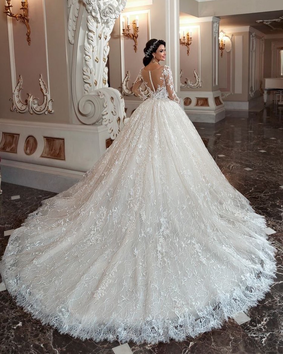 A-line Jewel Neck Long Sleeves Chapel Train Lace Wedding Gown With Beading 2