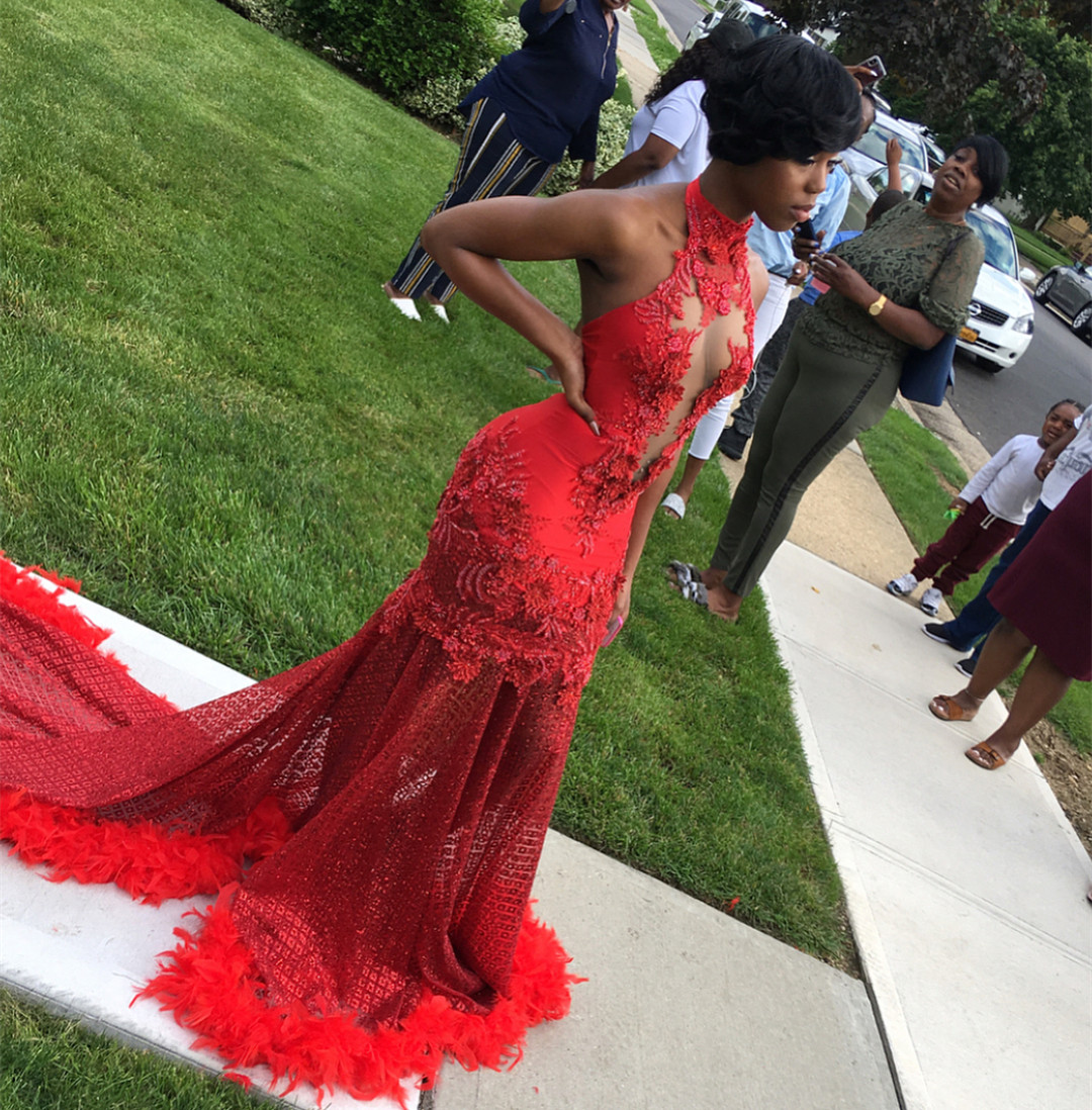 Mermaid Halter-neck Sleeveless Court Train Homecoming Dress With Appliques 2