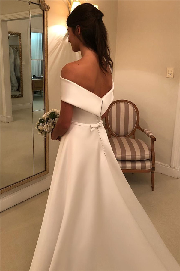 A-line Off-the-shoulder Sleeveless Sweep / Brush Train Bridal Gown With Bow 2