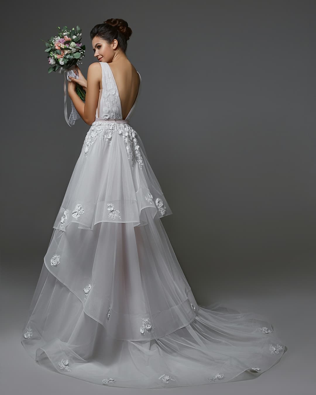 A-line Plunging Neckline Sleeveless Chapel Train Tulle Wedding Gown With Lace 2