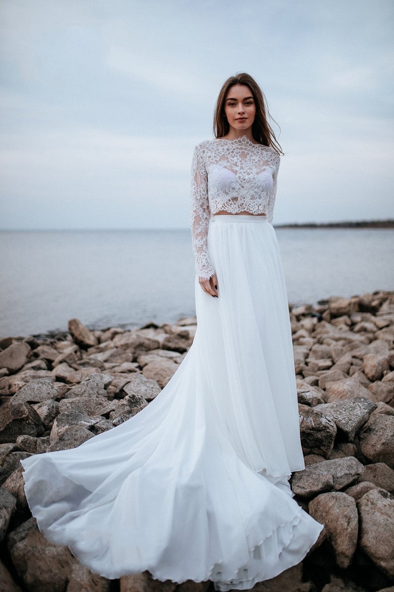 Column Jewel Neck Long Sleeves Sweep / Brush Train 100D Chiffon Bridal Gown With Lace 2
