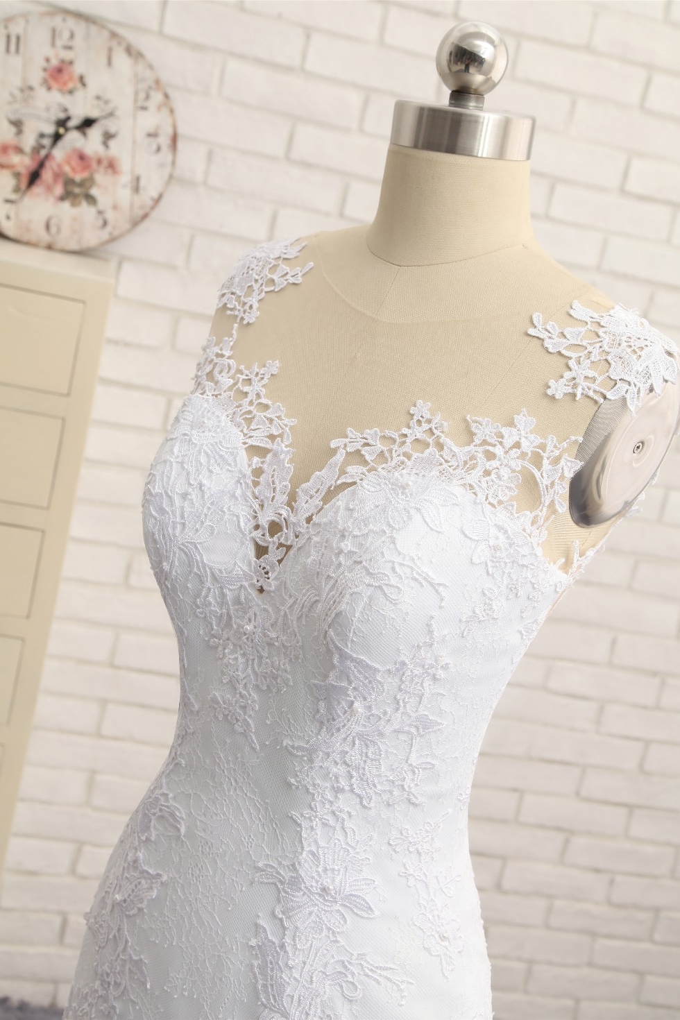 Mermaid Jewel Neck Sleeveless Floor-length Tulle Bridal Attire With Appliques 4