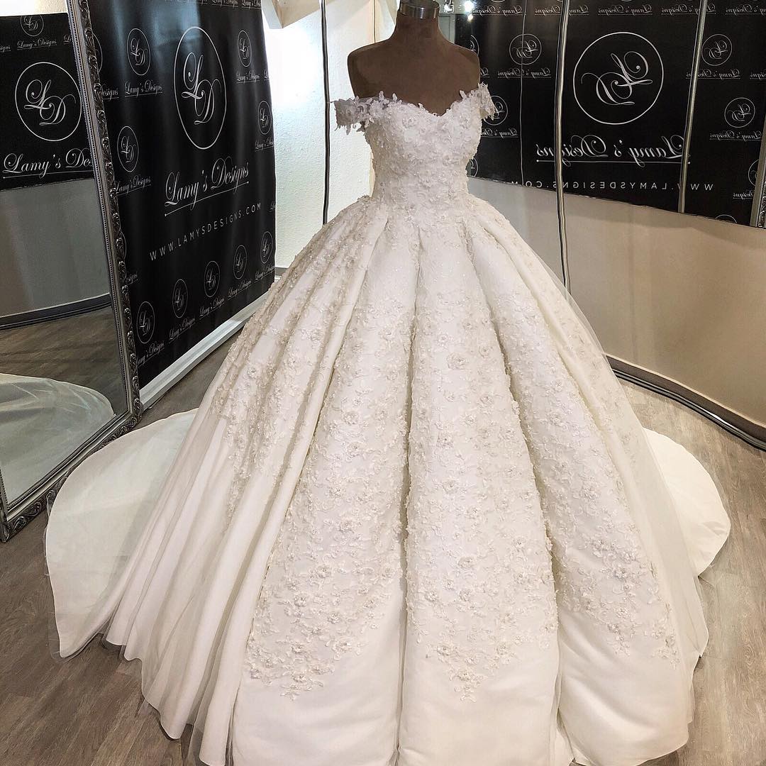 Ball Gown Off-the-shoulder Sweep / Brush Train Wedding Gown With Lace 2