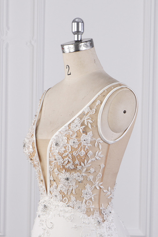 Column V-neck Sleeveless Floor-length Tulle Wedding Dress With Appliques 5