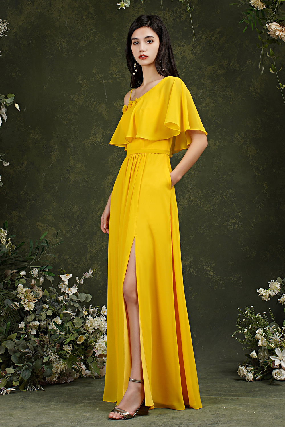 A-line Spaghetti Straps Sleeveless Floor-length 100D Chiffon Bridesmaid Outfit With Split Front 2