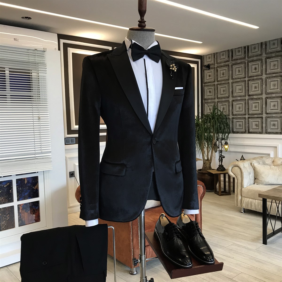 Black Velvet Slim Fit Men's Suit for Wedding 2