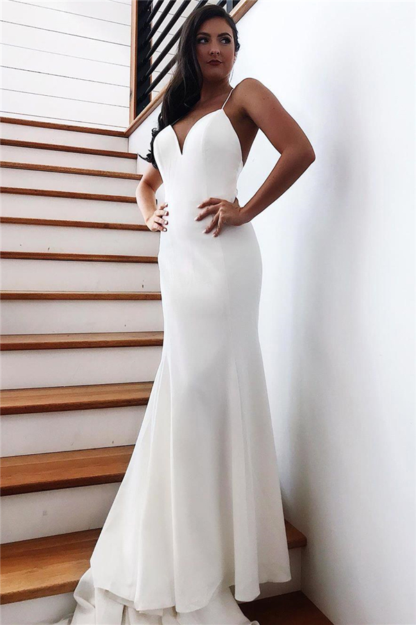 Mermaid Spaghetti Straps Sleeveless Bridal Gown With Court Train 2