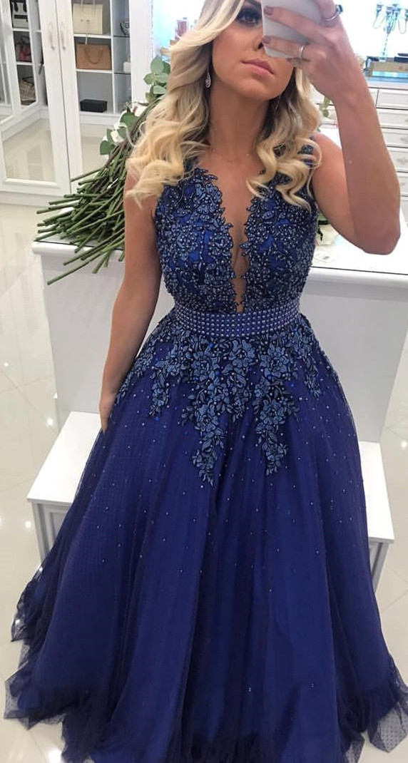 A-line V-neck Sleeveless Sweep / Brush Train Lace Evening Gown With Bow 3