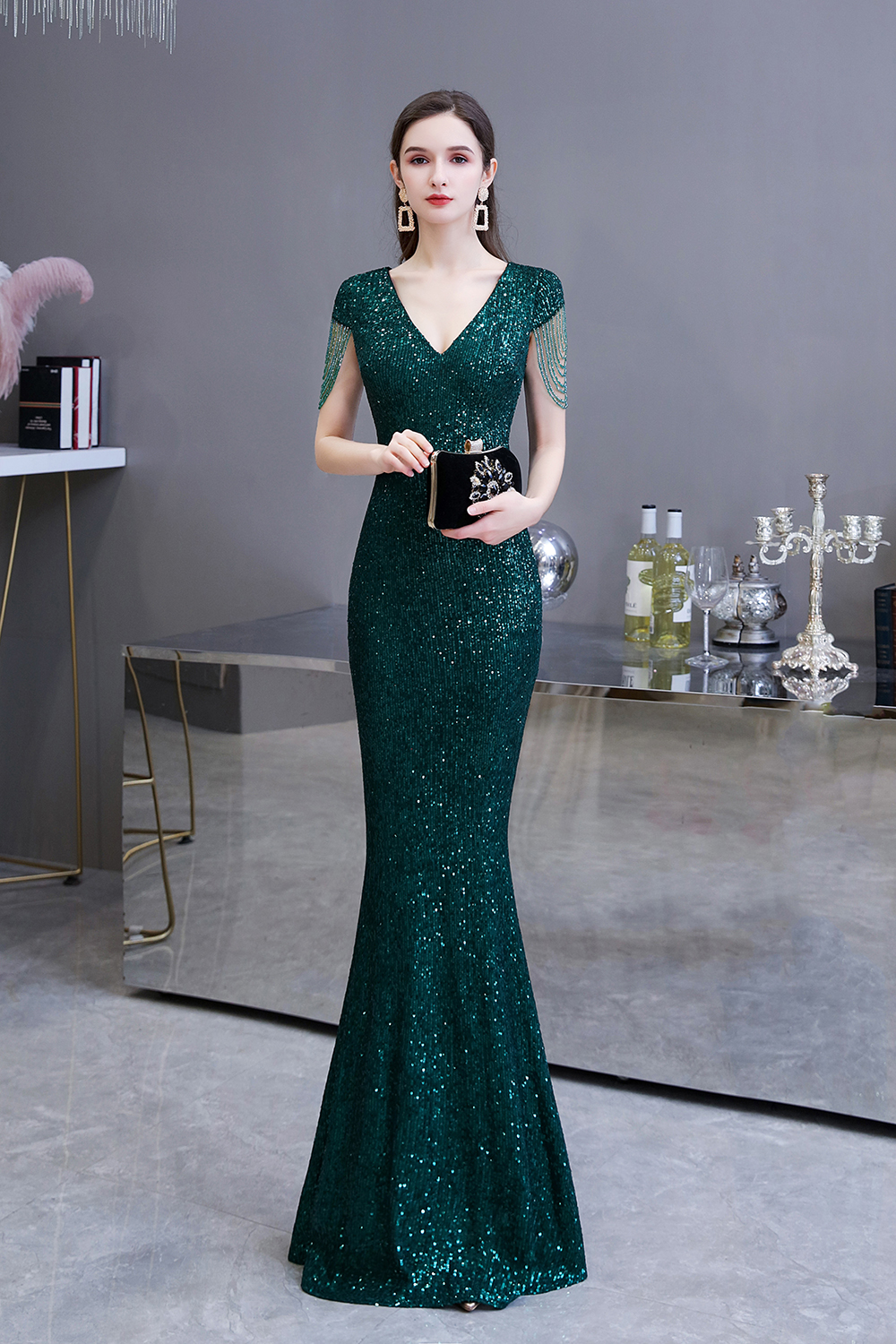 Mermaid V-neck Short Sleeves Sweep / Brush Train Evening Gown With Sequins 2
