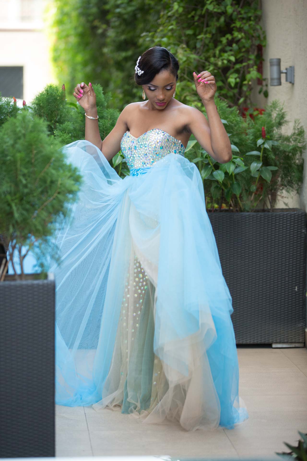 A-line Sweetheart Neck Sleeveless Floor-length Tulle Evening Dress With Crystal 2