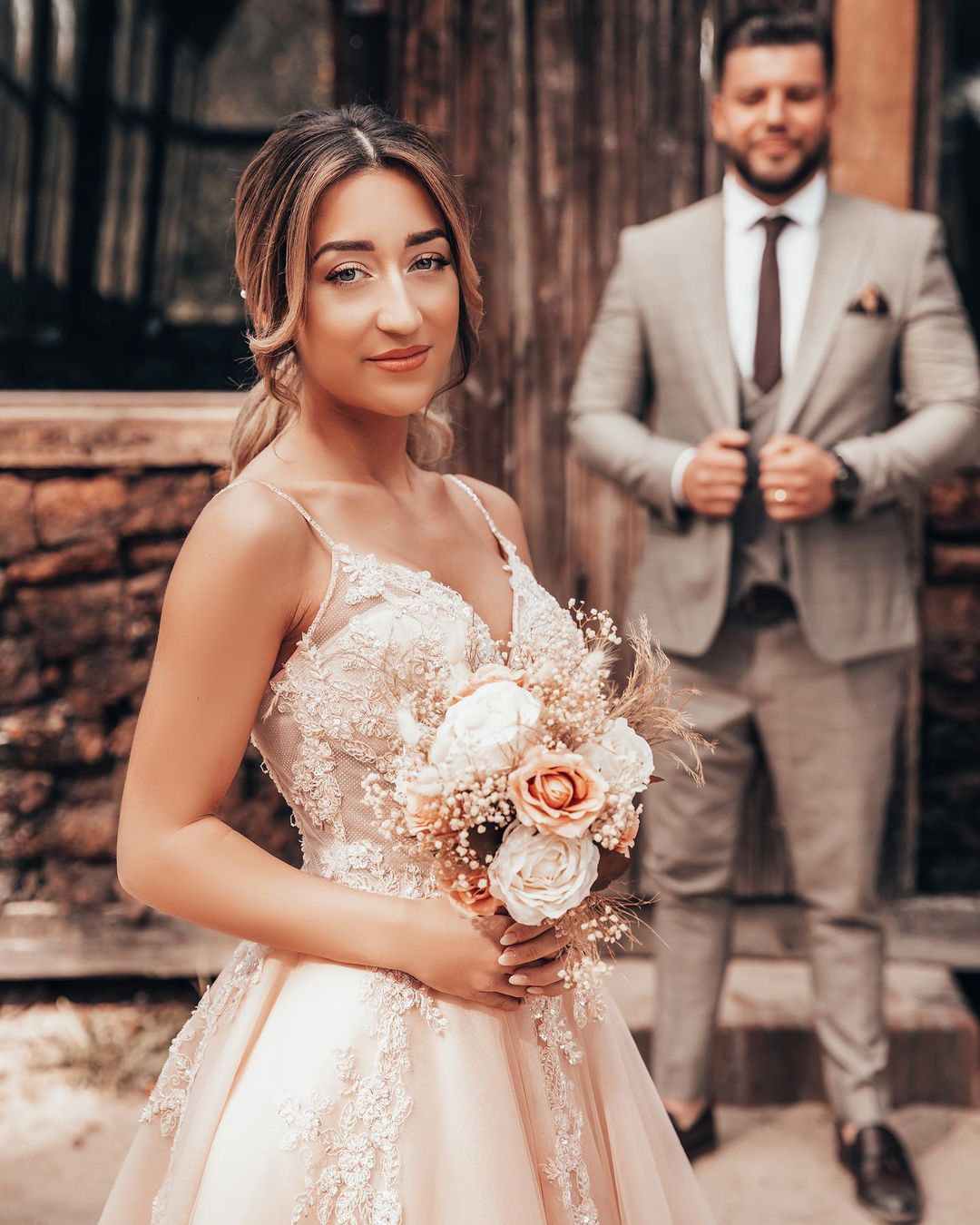 A-line Spaghetti Straps Sleeveless Chapel Train Tulle Bridal Attire With Lace 7