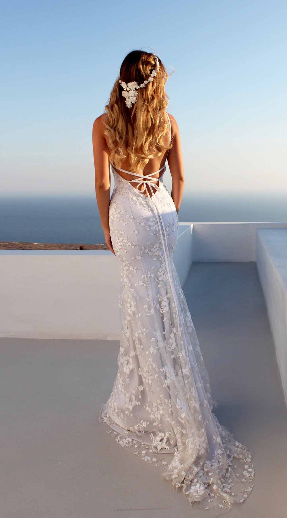 Column V-neck Sleeveless Sweep / Brush Train Lace Formal Dress With Appliques 3