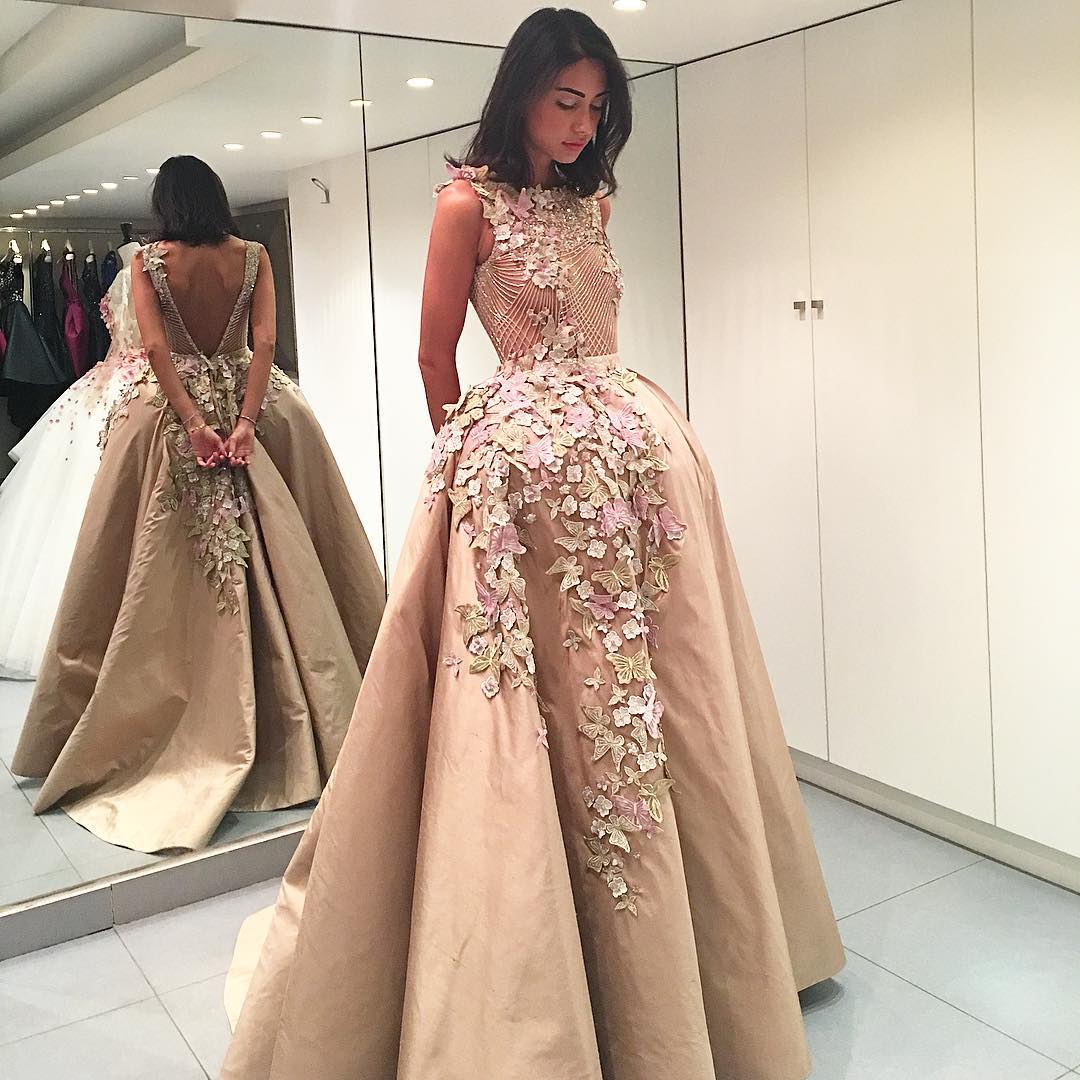 Ball Gown Sleeveless Sweep / Brush Train Prom Dress With Appliques 2