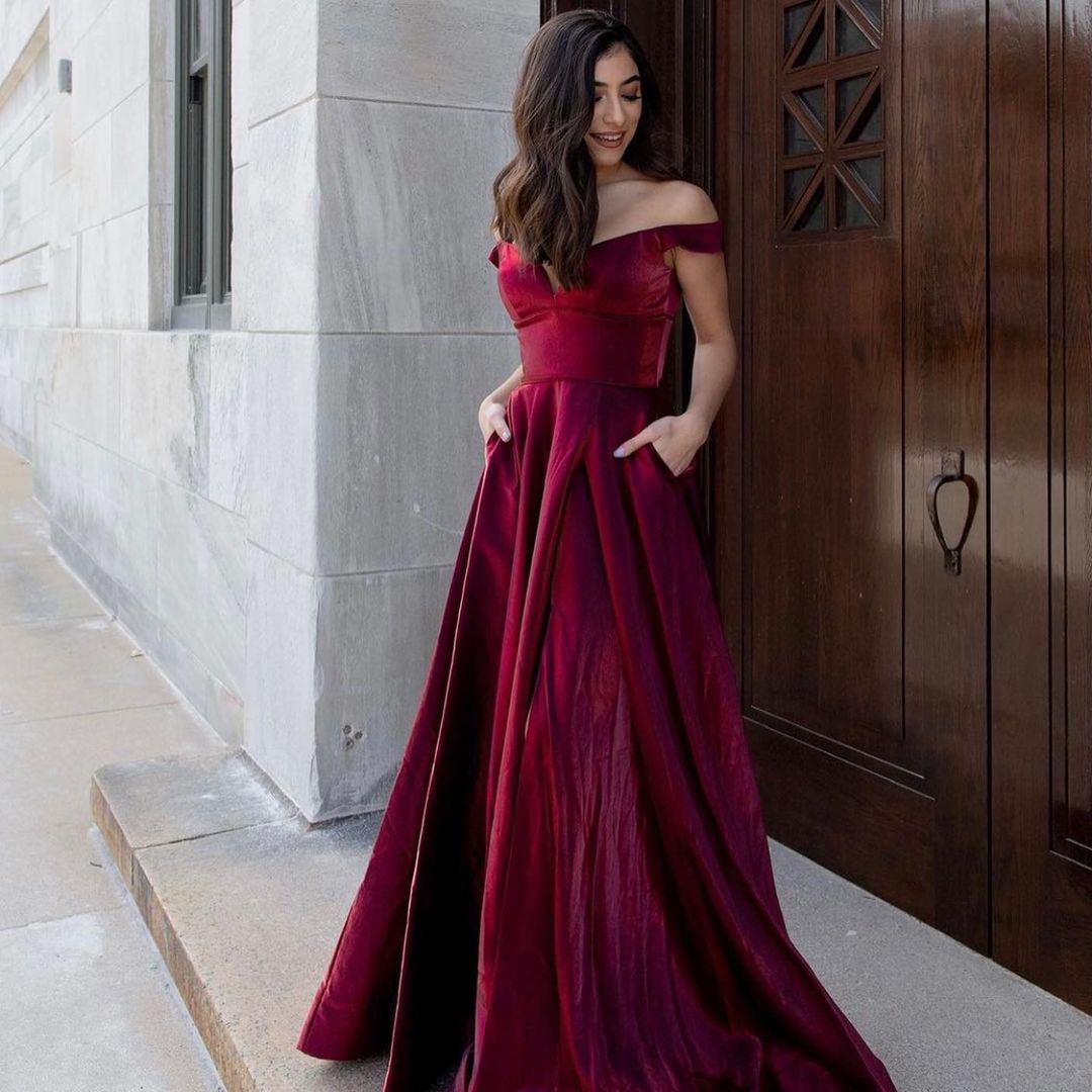 A-line Off-the-shoulder Sleeveless Floor-length Velvet Evening Gown With Ruffles 3