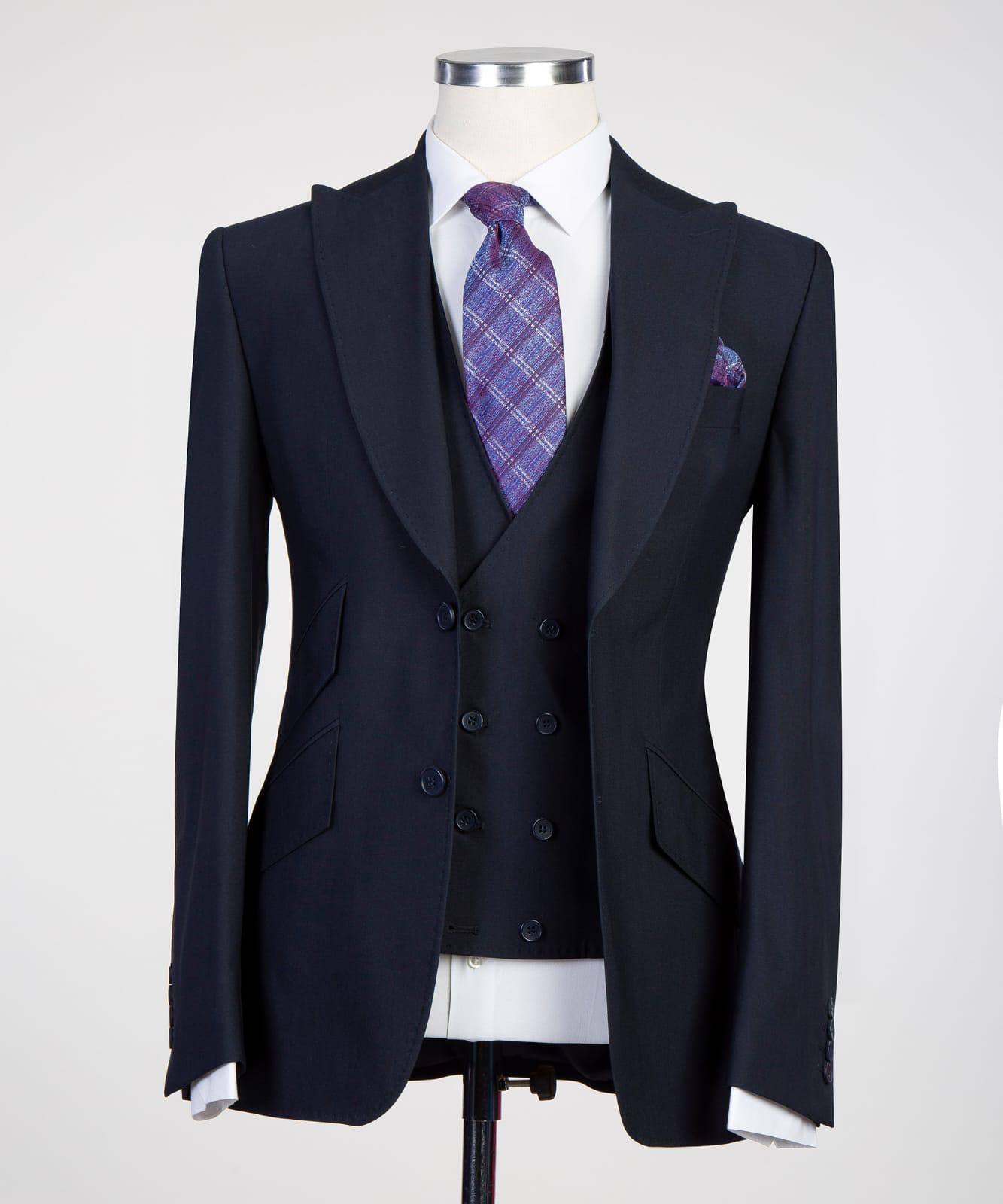 Dark Navy Three Pieces Men Suit with Peaked Lapel 5