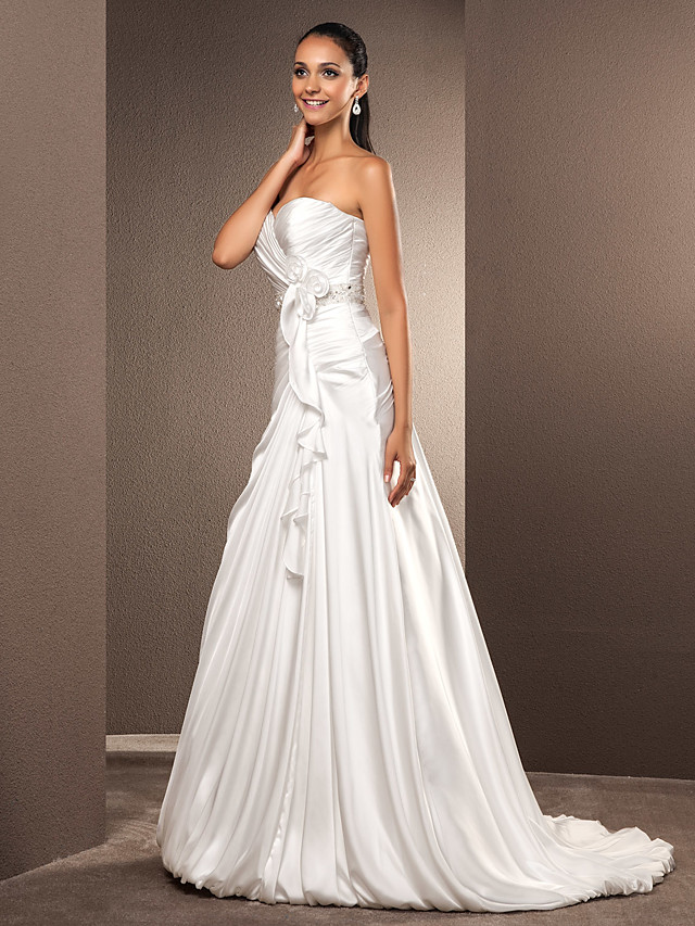 A-line Strapless Sweetheart Neck Tulle Wedding Gown With Court Train 4