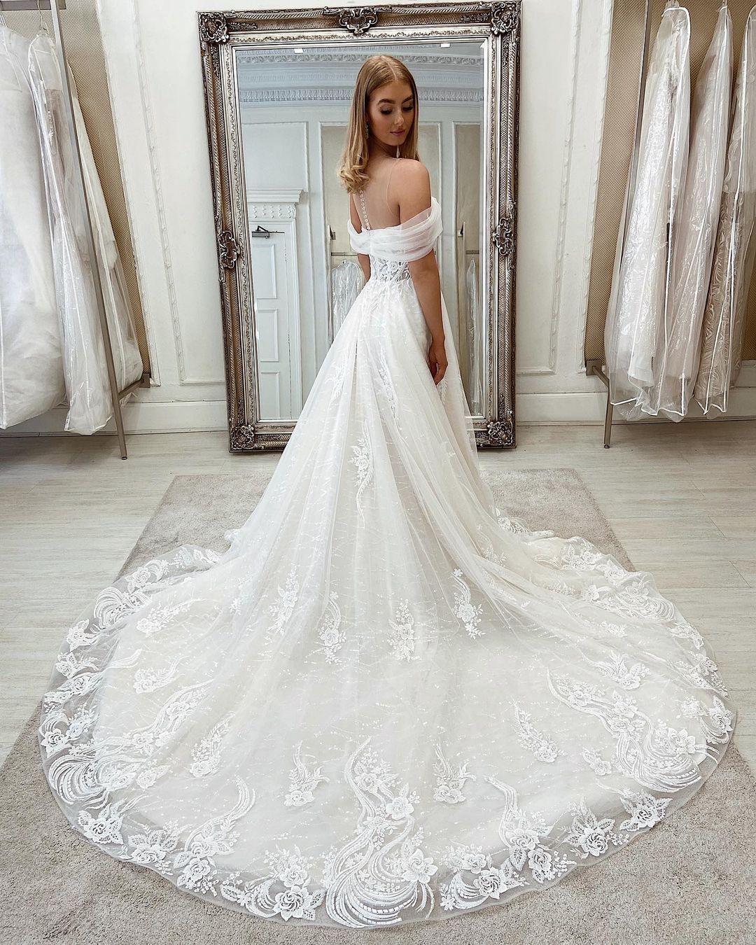 A-line Off-the-shoulder Sleeveless Chapel Train Tulle Bridal Dress With Lace 3