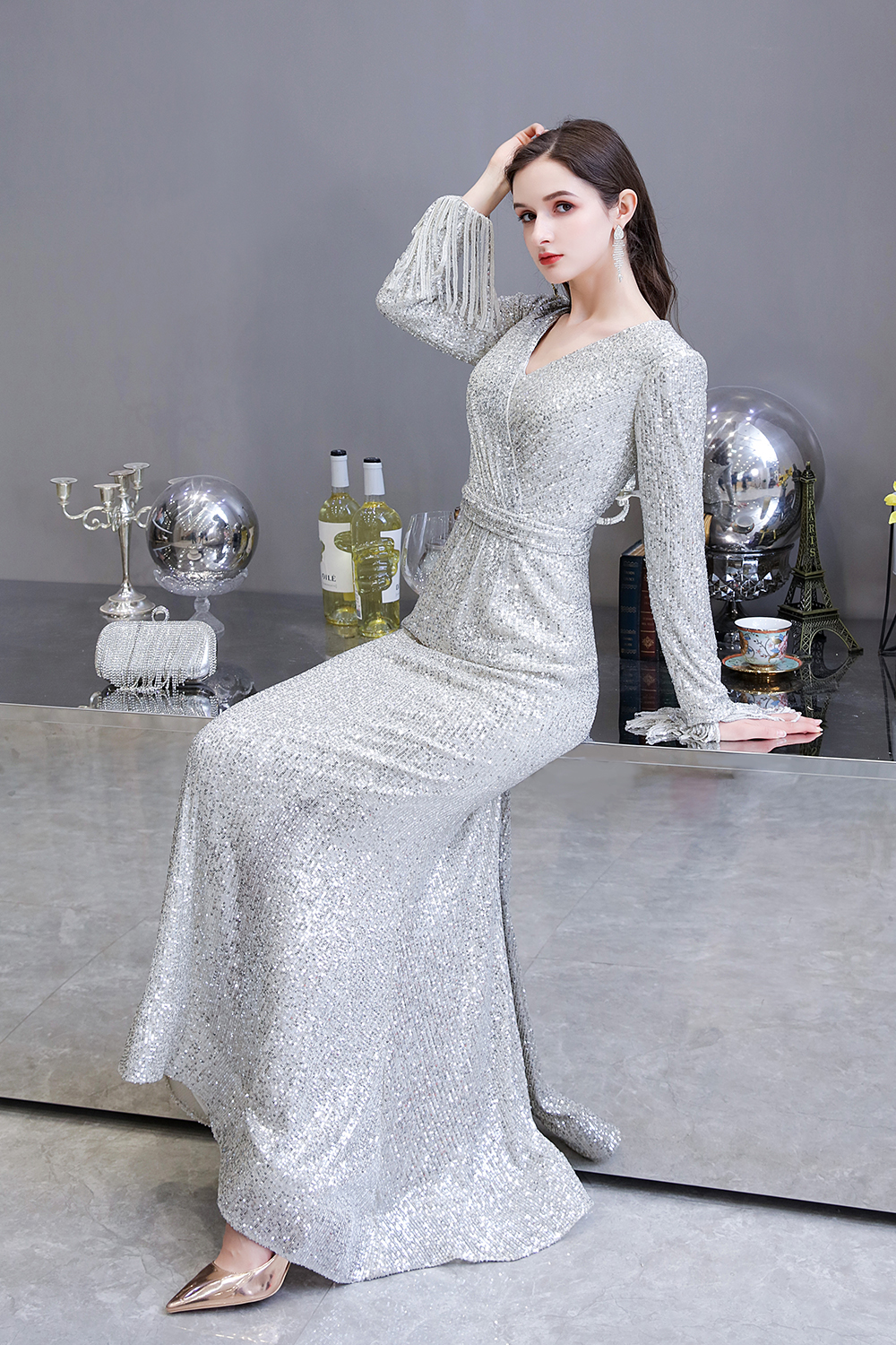 Mermaid V-neck Long Sleeves Sweep / Brush Train Tulle Formal Dress With Sequins 8