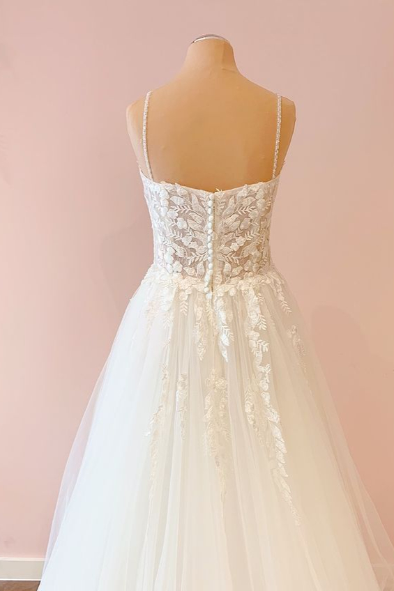 A-line Sweetheart Neck Sleeveless Sweep / Brush Train Tulle Bridal Gown With Lace 4