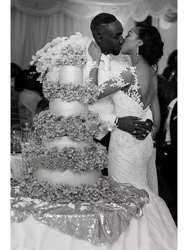 Mermaid Scoop Neck Long Sleeves Court Train Lace Bridal Dress With Buttons 5