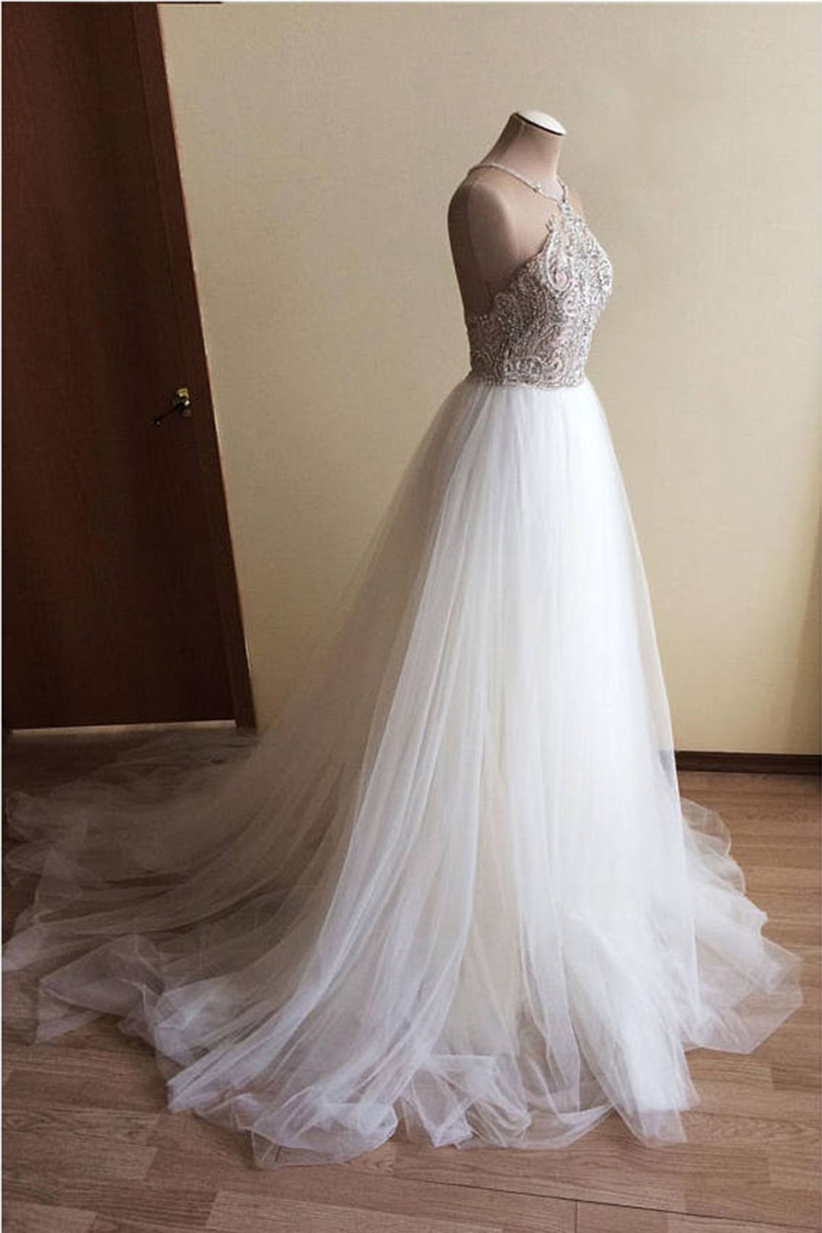 A-line Halter-neck Sleeveless Floor-length Tulle Bridal Attire With Crystal 2
