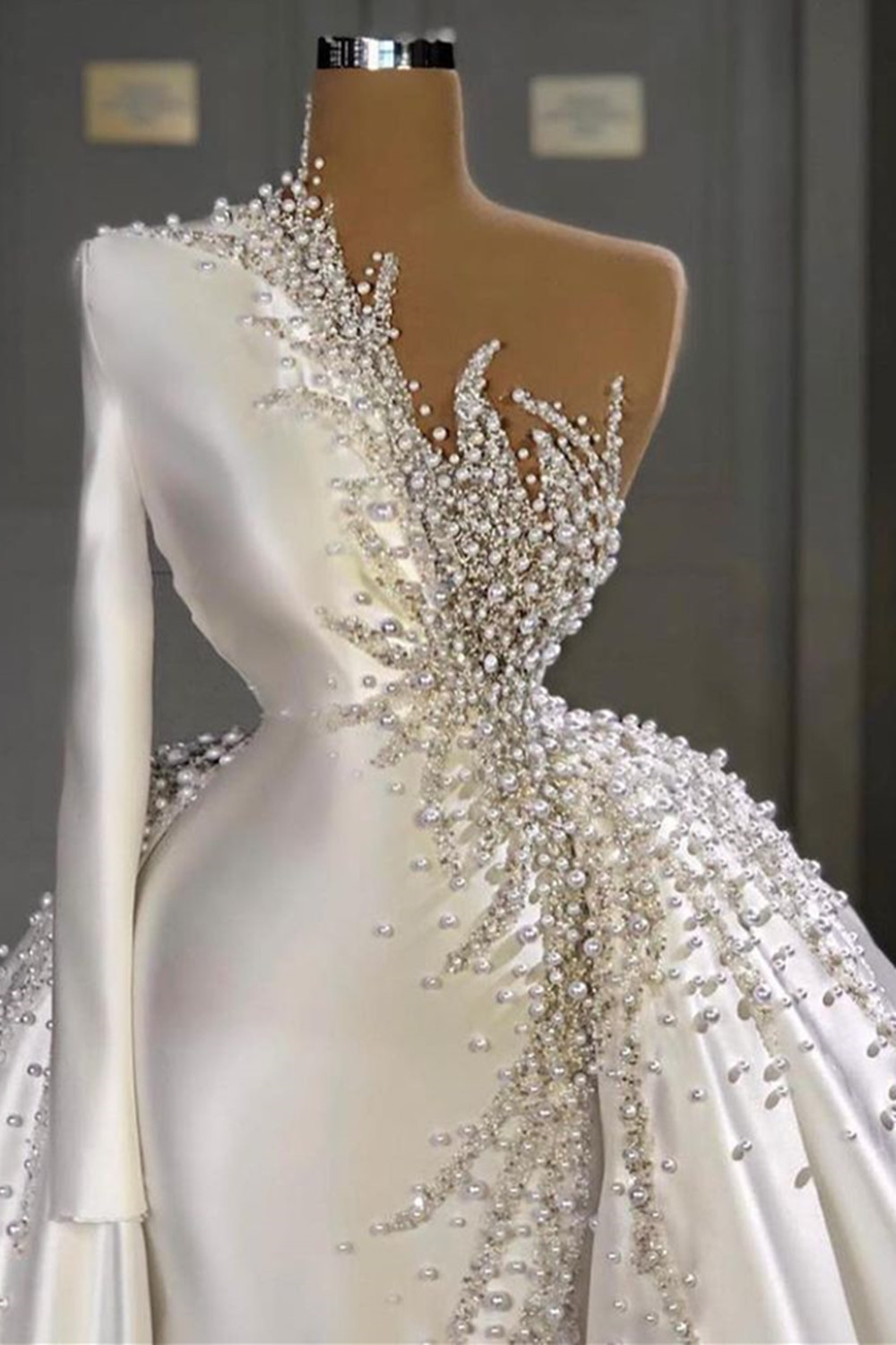 Mermaid One Shoulder Sweep / Brush Train Satin Bridal Attire With Pearls 2