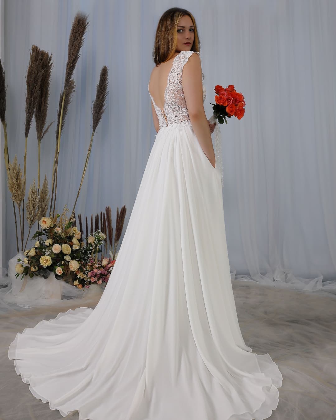 A-line V-neck Sleeveless Sweep / Brush Train 100D Chiffon Bridal Gown With Appliques 2