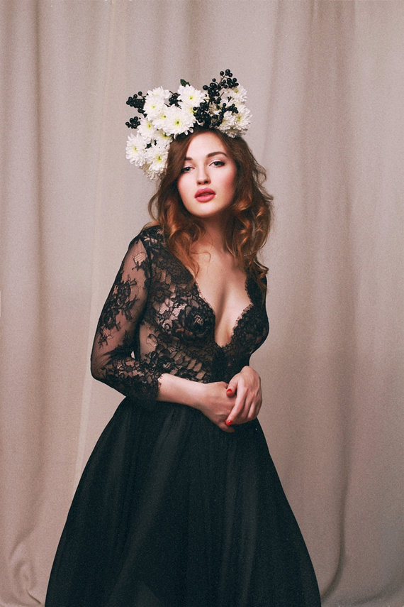 A-line Plunging Neckline Floor-length Formal Dress 4