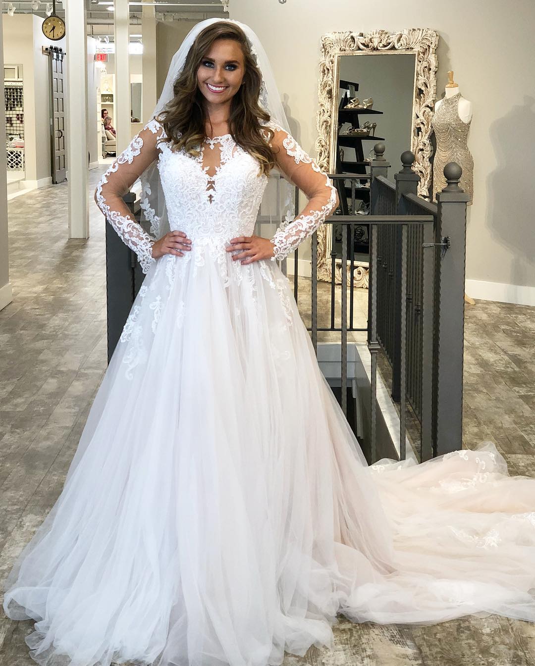 A-line Sweep / Brush Train Wedding Gown With Appliques 3