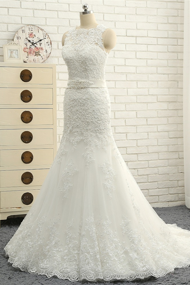 Mermaid Jewel Neck Sleeveless Court Train Wedding Gown With Lace 3