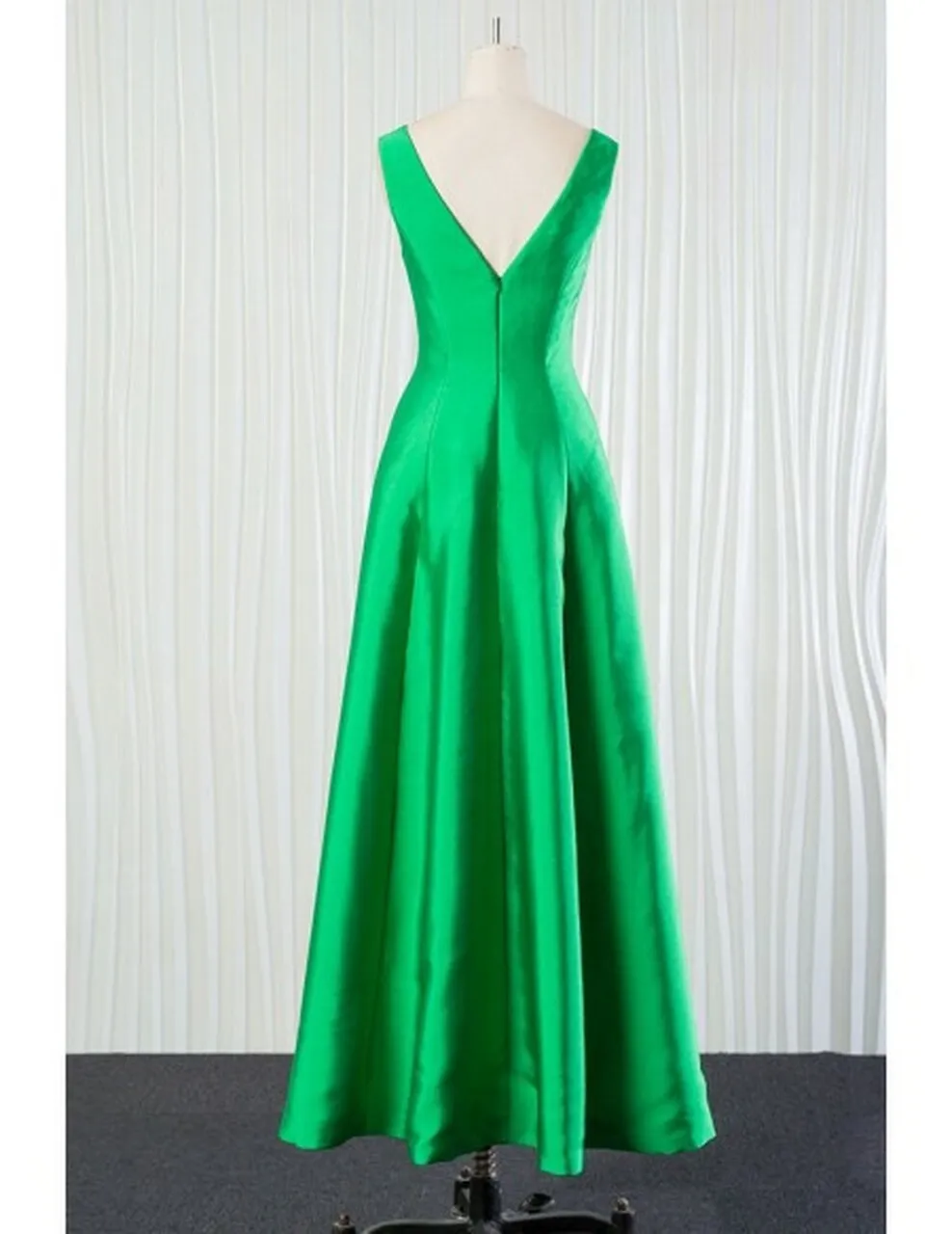 A-line V-neck Sleeveless Tea-length Satin Bridesmaid Attire 2