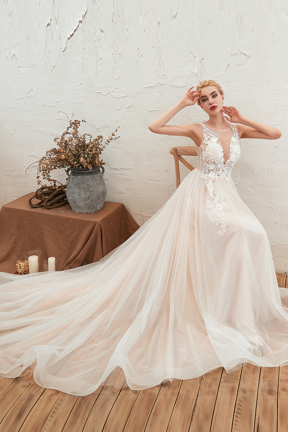 Ball Gown Jewel Neck Sleeveless Chapel Train Tulle Wedding Gown With Rhinestone 8
