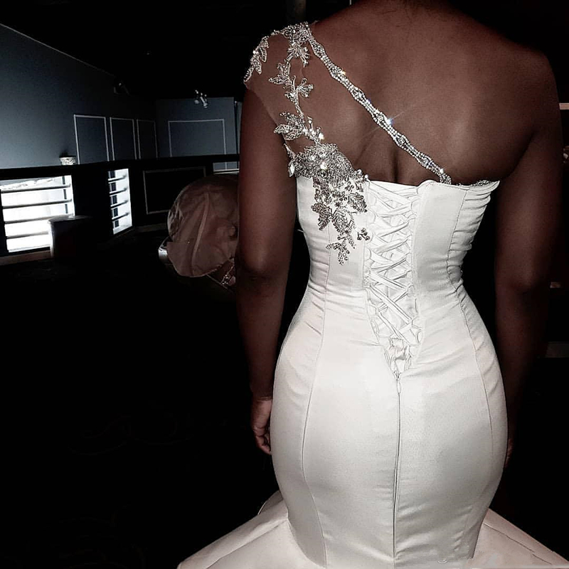 Mermaid One Shoulder Sleeveless Sweep / Brush Train Bridal Gown With Appliques 3