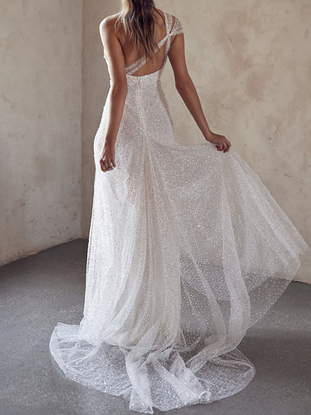 A-line Strapless One Shoulder Sleeveless Court Train Tulle Bridal Gown With Buttons 5