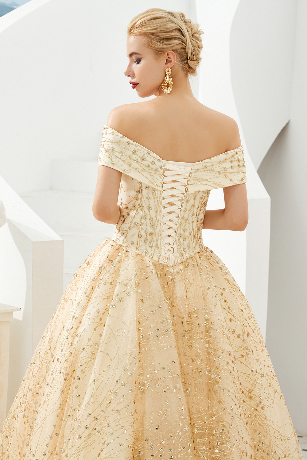 Off-the-shoulder Cap Sleeves Sweep / Brush Train Tulle Formal Wear With Sequins 5