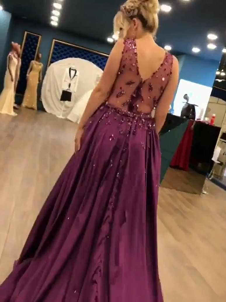 Mermaid V-neck Sleeveless Evening Dress With Appliques 4