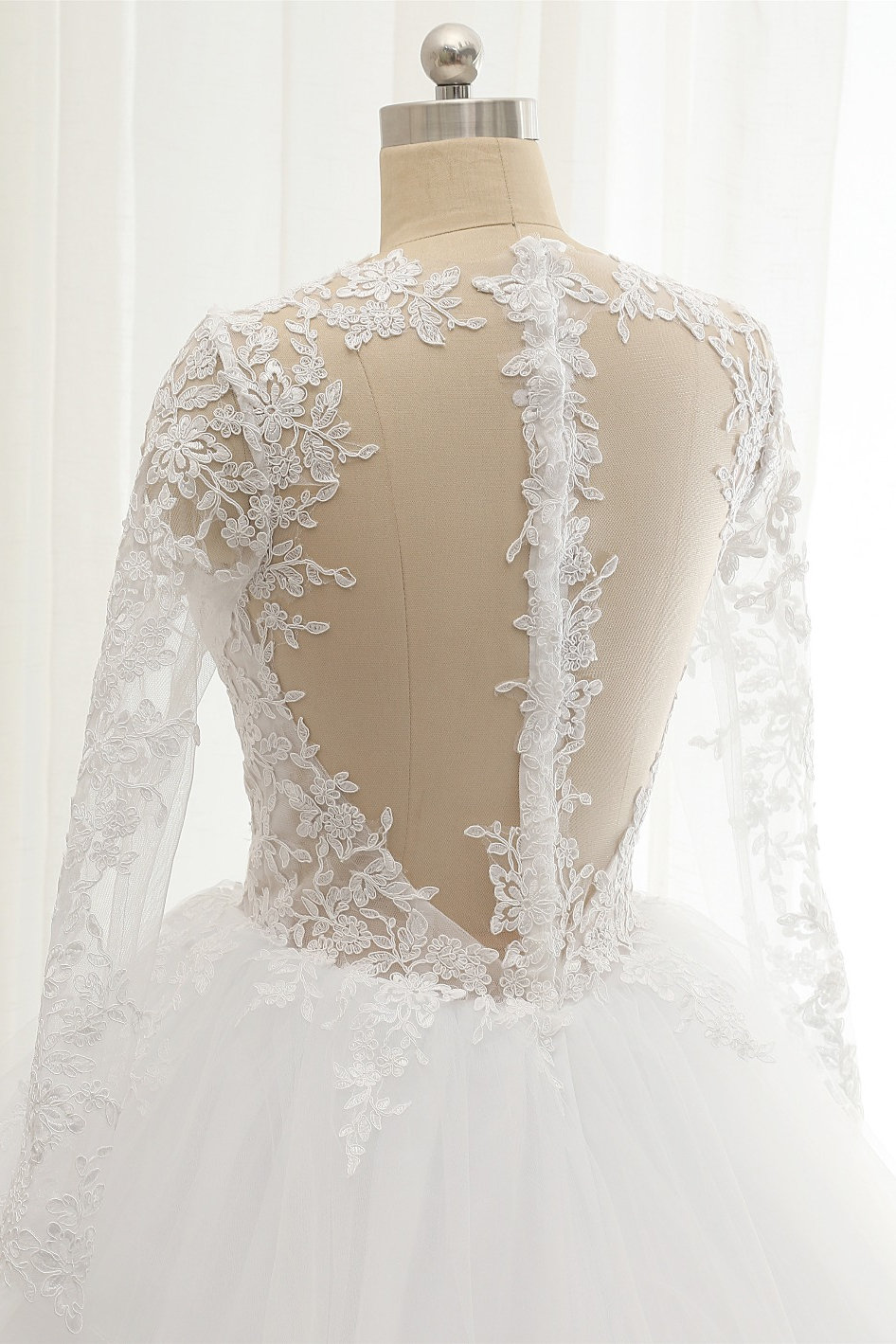 A-line Jewel Neck Long Sleeves Floor-length Tulle Bridal Dress With Appliques 5