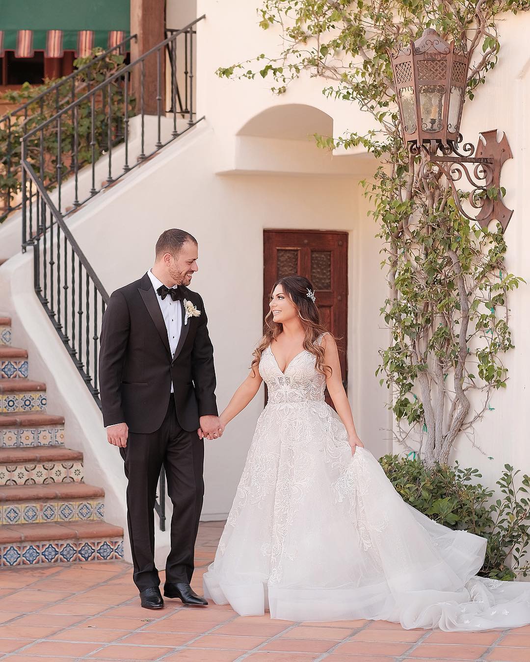 A-line V-neck Sleeveless Chapel Train Tulle Bridal Dress With Ruffles 2