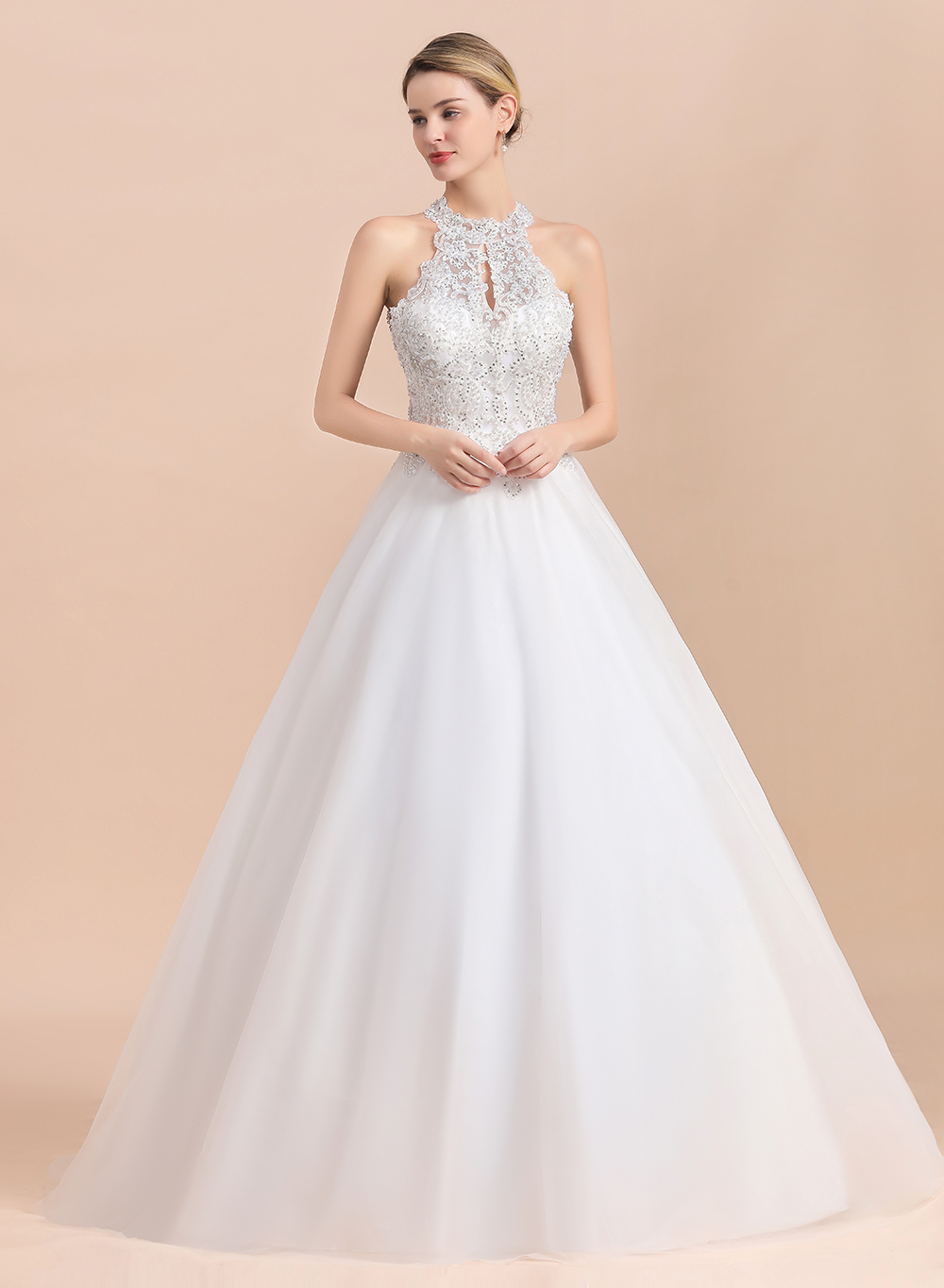 Halter-neck Sleeveless Sweep / Brush Train Tulle Wedding Gown With Lace 5