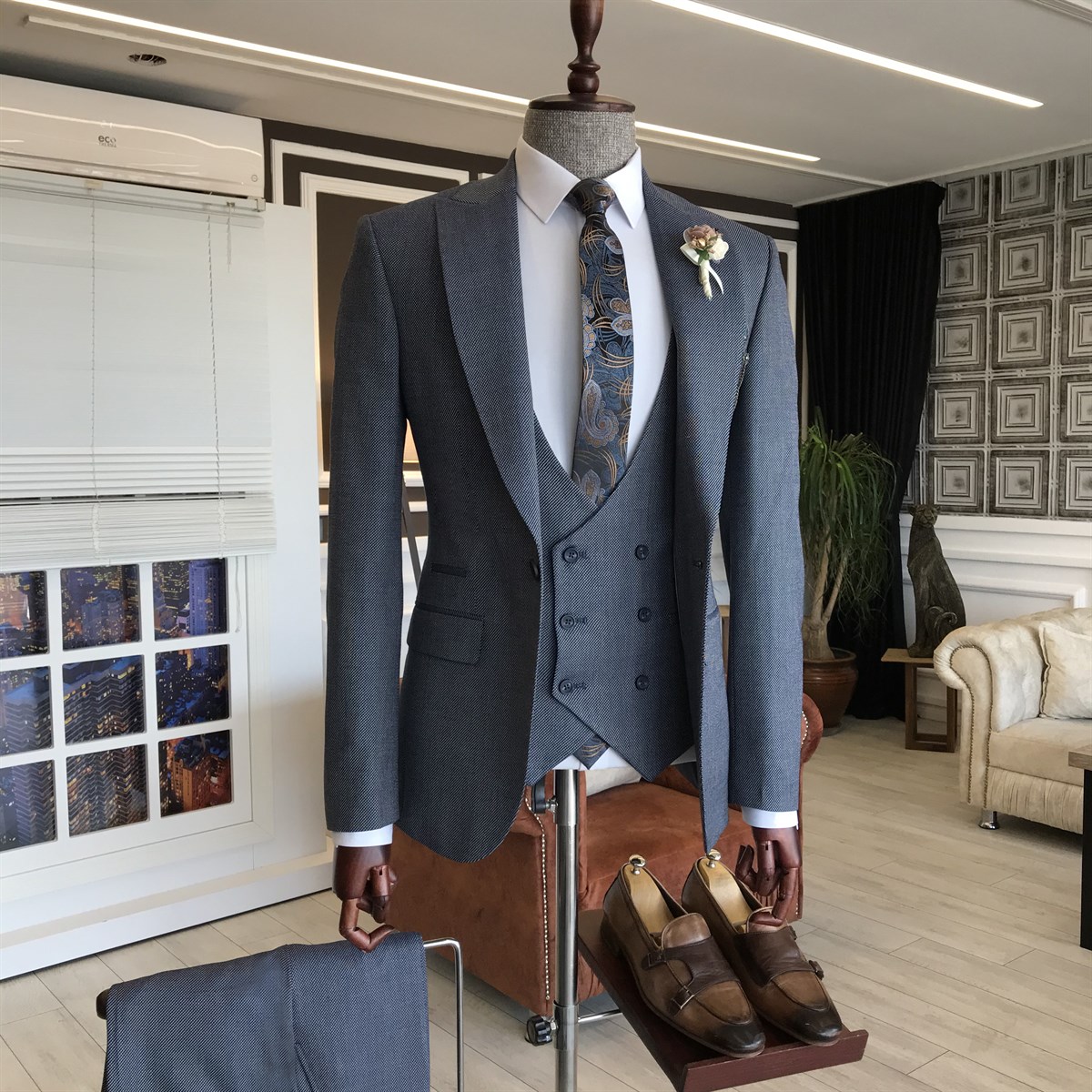 Dark Grey Three Pieces  Men's Suit 2