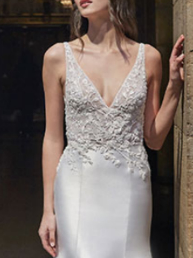 Mermaid Straps V-neck Sweep / Brush Train Lace Wedding Gown With Lace 2