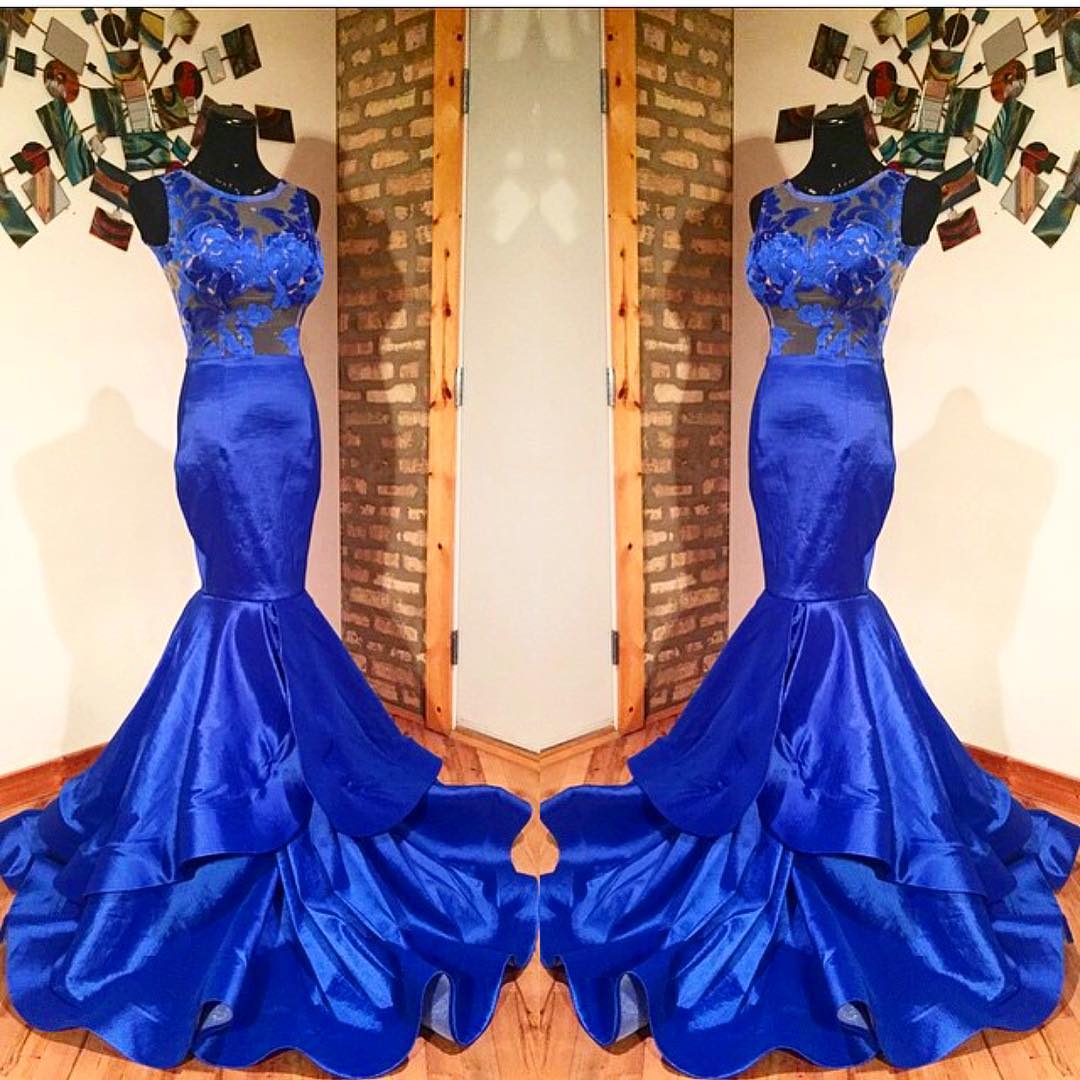 Mermaid Scoop Neck Sleeveless Sweep / Brush Train Stretch Satin Formal Dress With Appliques 2