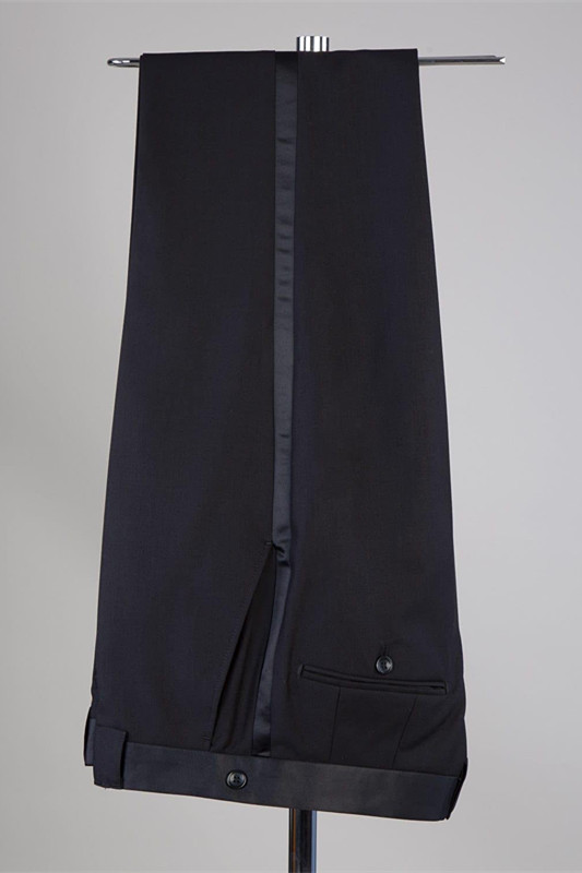 White Three-Pieces Jacquard Wedding Tuxedo with Shawl Lapel 2