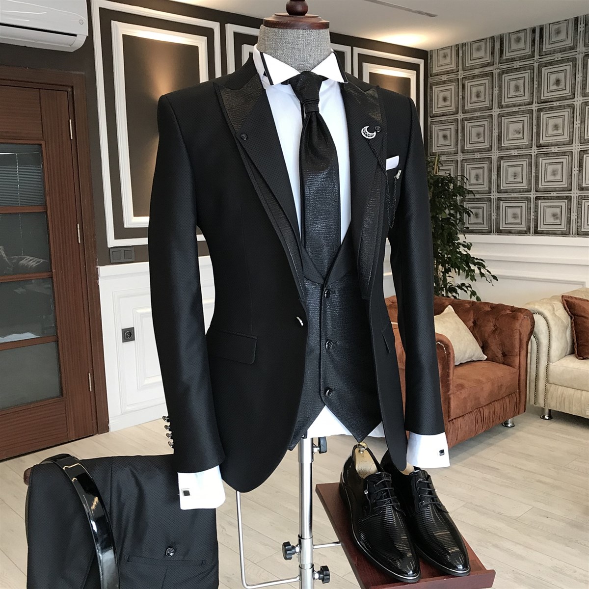 All Black Peaked Lapel Business Suit 2