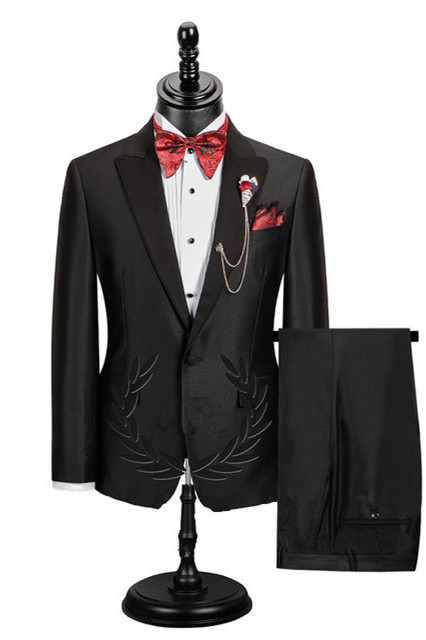 Black Peaked Lapel Men's Prom Suit 2