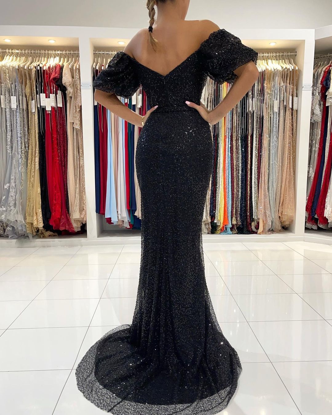 Mermaid Off-the-shoulder Short Sleeves Floor-length Evening Gown With Sequins 2