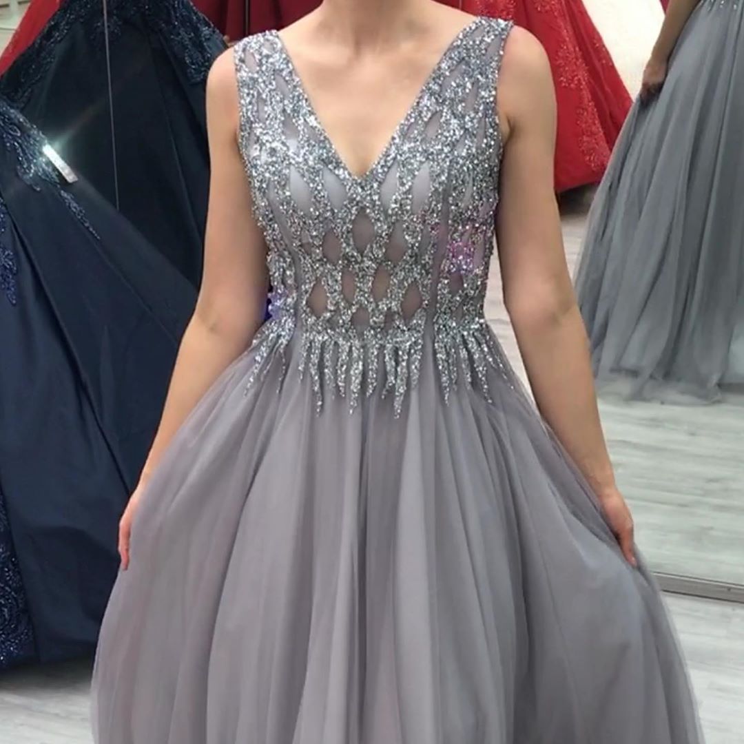 Column V-neck Sleeveless Floor-length 100D Chiffon Wedding Guest Gown With Beading 3