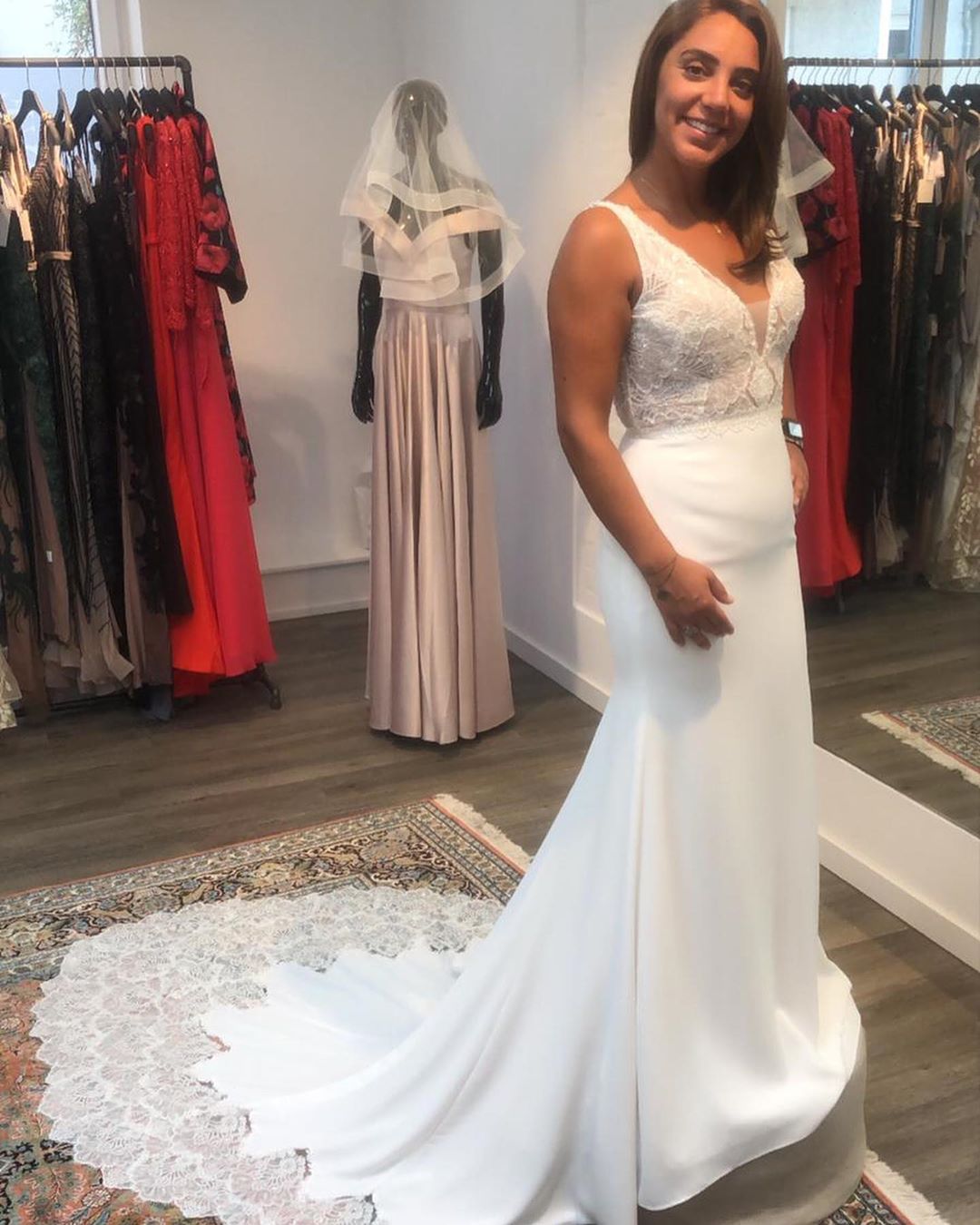 Mermaid V-neck Sleeveless Sweep / Brush Train Satin Bridal Gown With Lace 2